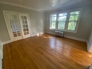 1525 W Estes Ave in Chicago, IL - Building Photo - Building Photo