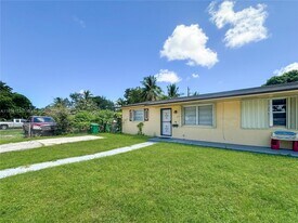 1050 NW 103rd St in Miami, FL - Building Photo