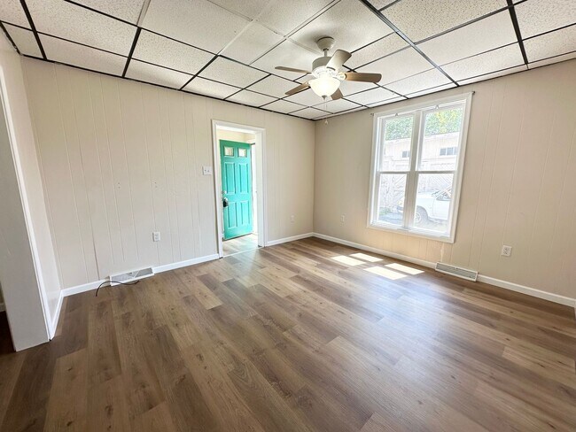 property at 915 Union St