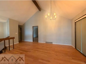 2104 S 304th St in Federal Way, WA - Foto de edificio - Building Photo