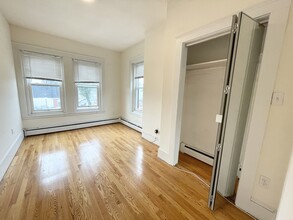 92 L St, Unit 3 in Boston, MA - Building Photo - Building Photo