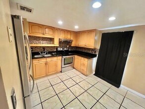 44 Las Brisas Ct in Kissimmee, FL - Foto de edificio - Building Photo