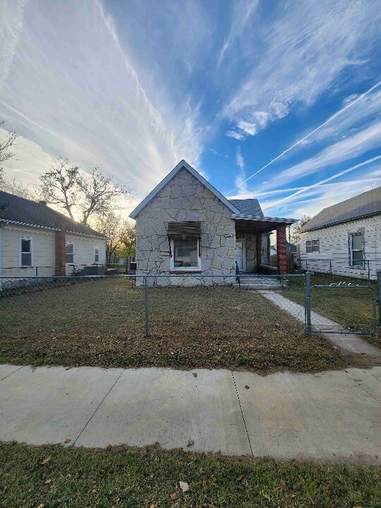 2008 S Empire Ave in Joplin, MO - Building Photo