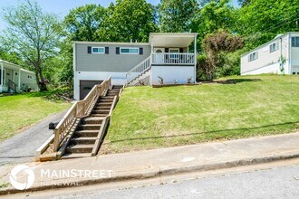 209 Pine St in Hueytown, AL - Building Photo - Building Photo