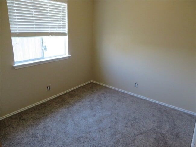 495 Atlantis in Kyle, TX - Building Photo - Building Photo