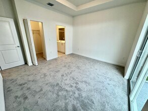 1355 SE 7th Ter in Homestead, FL - Foto de edificio - Building Photo