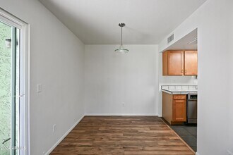 729 E Cochise Dr in Phoenix, AZ - Building Photo - Building Photo
