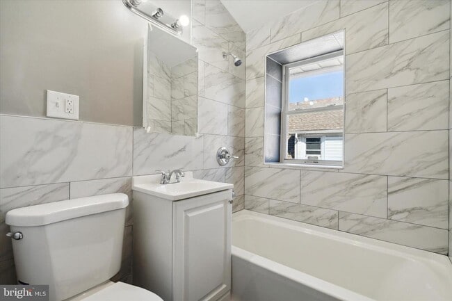 1014 N 64th St photo'