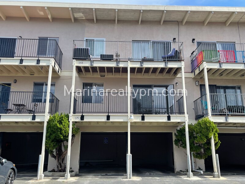 129-191 Hilborn St in Vallejo, CA - Building Photo