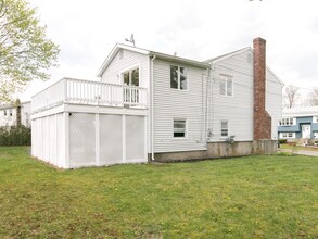 17 Karen Dr in Randolph, MA - Building Photo - Building Photo