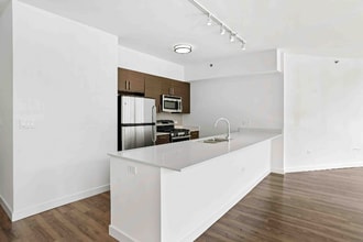 1152 W Madison St in Chicago, IL - Building Photo - Building Photo