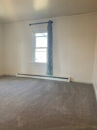 211 Pershing Ave N photo'