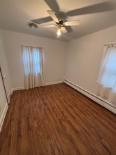 319 Holly Ct in Chestertown, MD - Foto de edificio - Building Photo