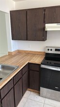 861 NE 209th Terrace, Unit 24-203 in Miami, FL - Building Photo - Building Photo