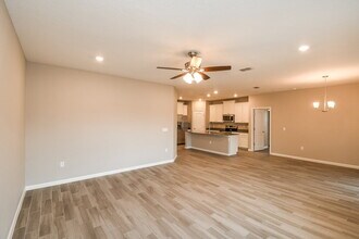7049 Bowers Creek Dr in Jacksonville, FL - Building Photo - Building Photo
