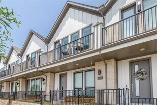 2220 Rook Dr in Dallas, TX - Building Photo