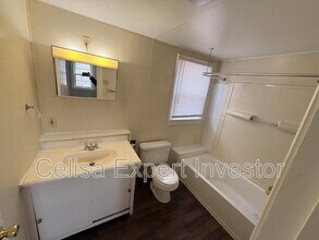 2221 Vance Ave in Fort Wayne, IN - Building Photo - Building Photo