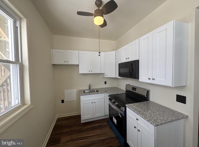 126 Washington Ave in Laurel Springs, NJ - Building Photo - Building Photo