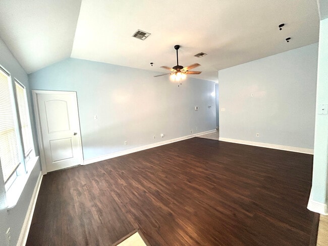 2441 Hebert Dr in La Place, LA - Building Photo - Building Photo