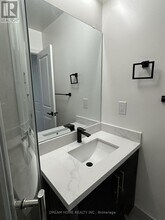 643 Bathurst St in Toronto, ON - Building Photo - Building Photo