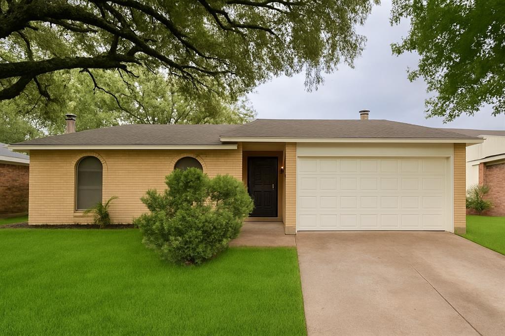 4819 Porter Ridge Dr in Houston, TX - Building Photo