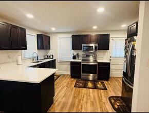 7326 Montgomery Rd in Elkridge, MD - Building Photo - Building Photo