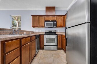 2400 Fred Smith Rd in Tallahassee, FL - Building Photo - Building Photo