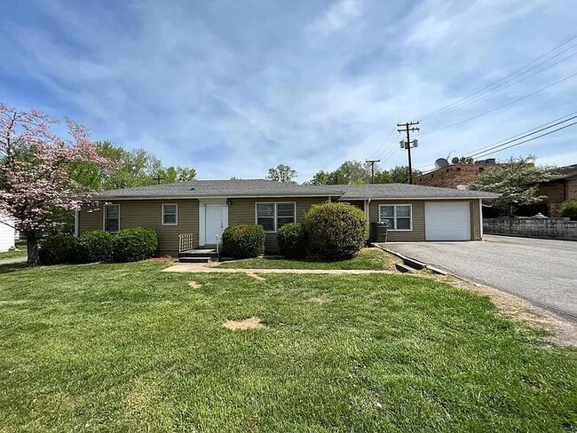 property at 1604 A E 9th St