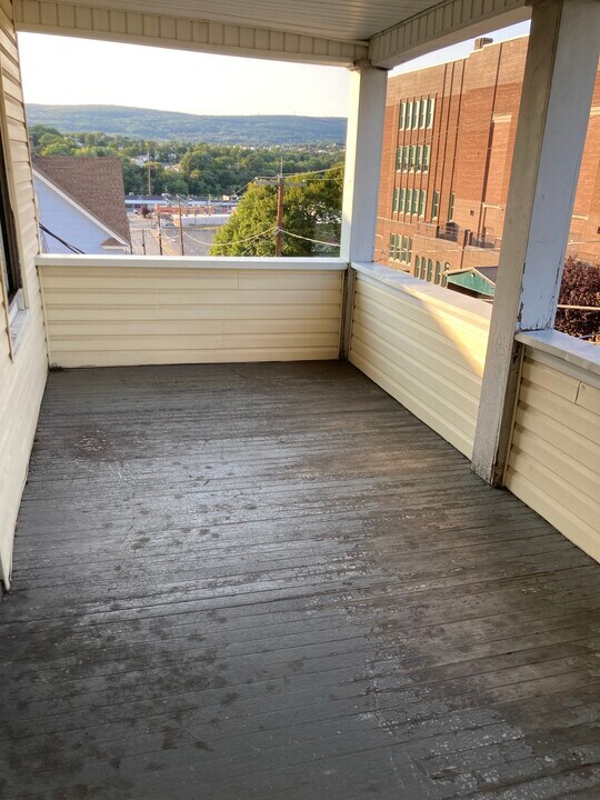 916 Maple St in Scranton, PA - Foto de edificio