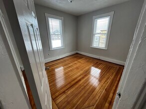 835 Broadway in Chelsea, MA - Building Photo - Building Photo