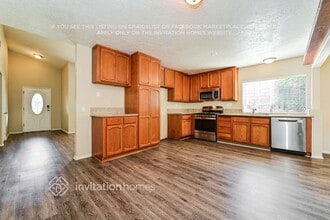 20827 Calwood St in Santa Clarita, CA - Foto de edificio - Building Photo