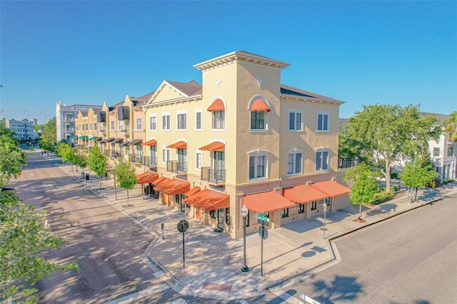 property at 3704 Avalon Park E Blvd