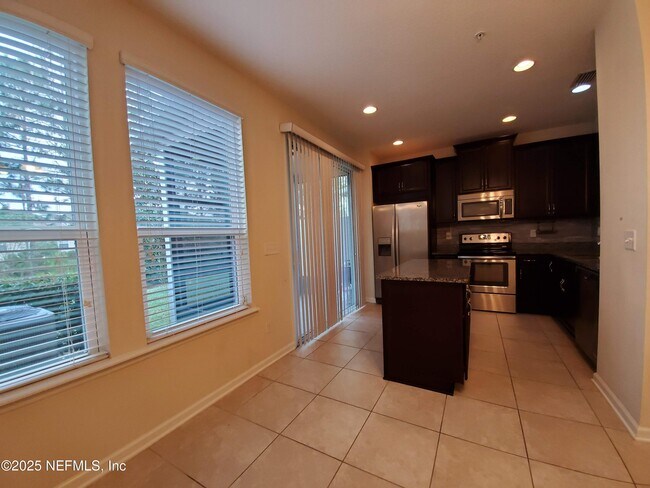 13 La Paz Wy in Saint Johns, FL - Foto de edificio - Building Photo