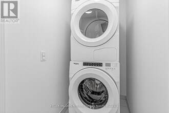 60 Central Park Roadway in Toronto, ON - Building Photo - Building Photo