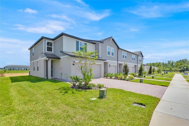 16382 Bird of Paradise Ave in Clermont, FL - Building Photo - Building Photo