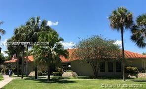 1820 SW 81st Ave in North Lauderdale, FL - Foto de edificio - Building Photo