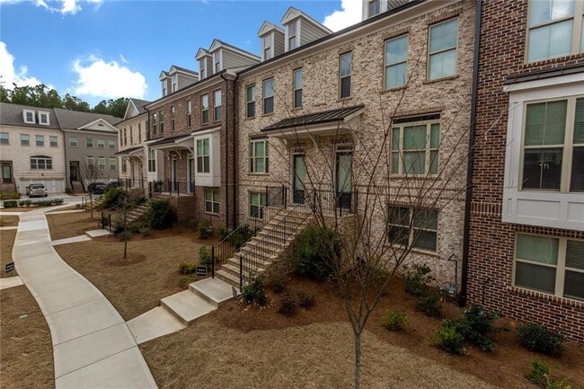 209 Bedford Aly in Johns Creek, GA - Foto de edificio - Building Photo
