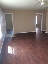 3015 Flask Dr in Dallas, TX - Building Photo - Building Photo