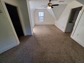 122 Meredith Ave, Unit 3 in Nedrow, NY - Building Photo - Building Photo