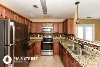 144 Dreville Dr in La Vergne, TN - Foto de edificio - Building Photo