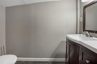 4560 Dunnam Rd photo'