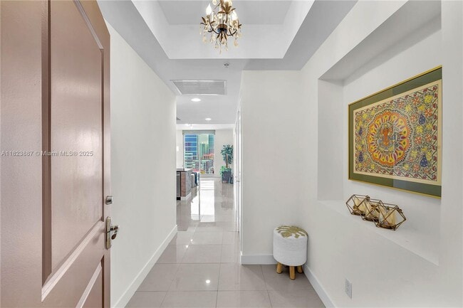 315 NE 3rd Ave, Unit 1405 in Fort Lauderdale, FL - Foto de edificio - Building Photo