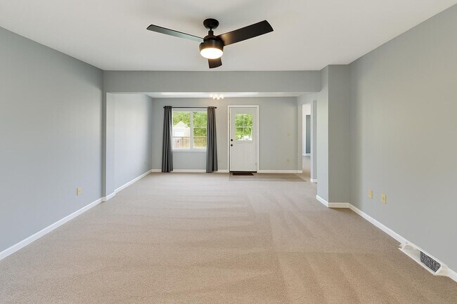 10 Mechanic St in Camillus, NY - Building Photo - Building Photo