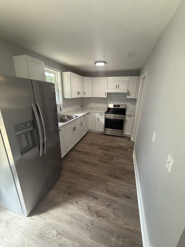 221 Meadowbrook Dr in Enterprise, AL - Building Photo - Building Photo