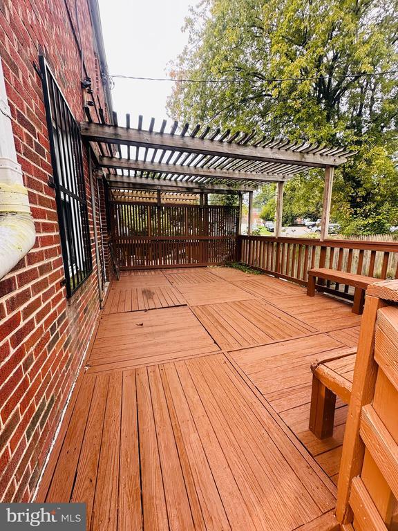 property at 5102 Levindale Rd