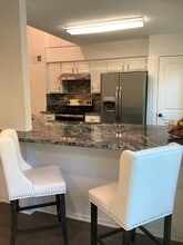 9400 Doliver Dr in Houston, TX - Building Photo - Building Photo