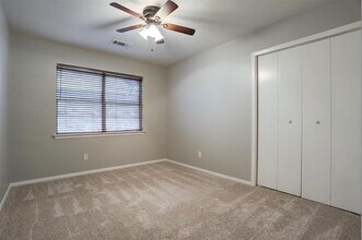 2018 Manila Ln in Houston, TX - Building Photo - Building Photo