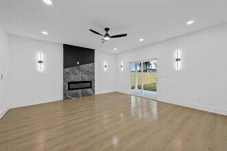 2630 Marburg St in Dallas, TX - Building Photo - Building Photo