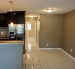 2665 Middle River Dr in Fort Lauderdale, FL - Building Photo - Building Photo