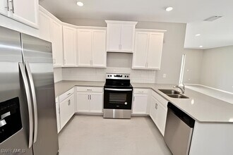 1264 Enbrook Lp in Naples, FL - Building Photo - Building Photo